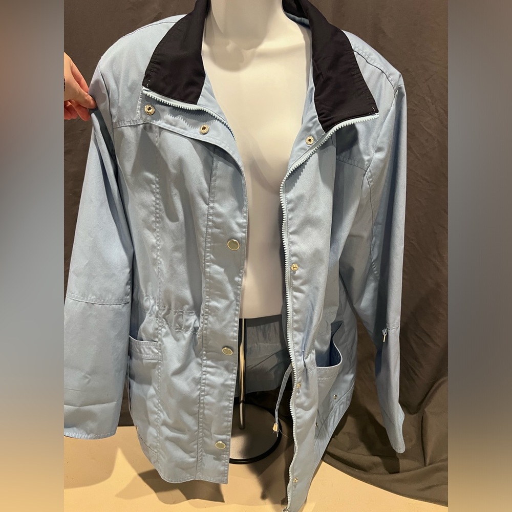 Vintage 1990s Blue Mackintosh spring rain coat. No hood